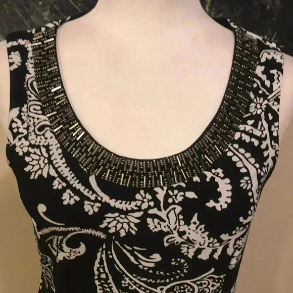 JM Collection Black & White paisley design w/embellished Neckline-PS & PM - Picture 2 of 10